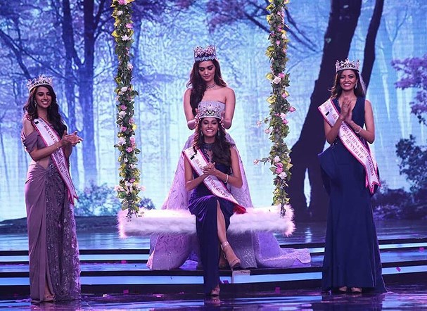 Ngắm vẻ đẹp mê mẩn của cô gái 19 tuổi đăng quang Hoa hậu Ấn Độ 2018